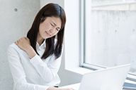 手や腕の使い過ぎによるもの